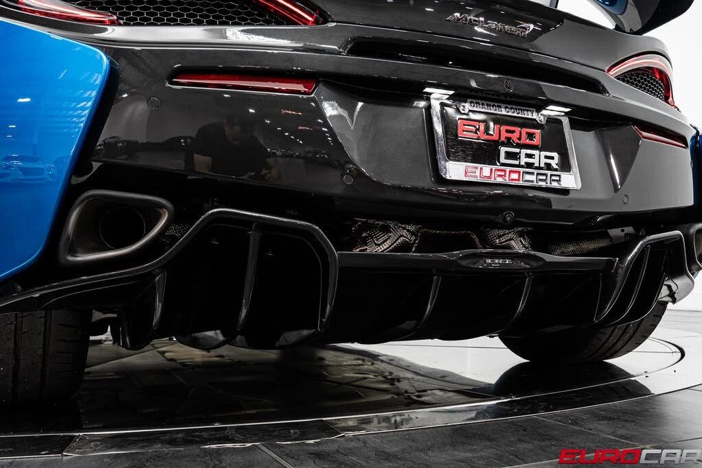 2020 McLaren 620R - Image 30 of 31