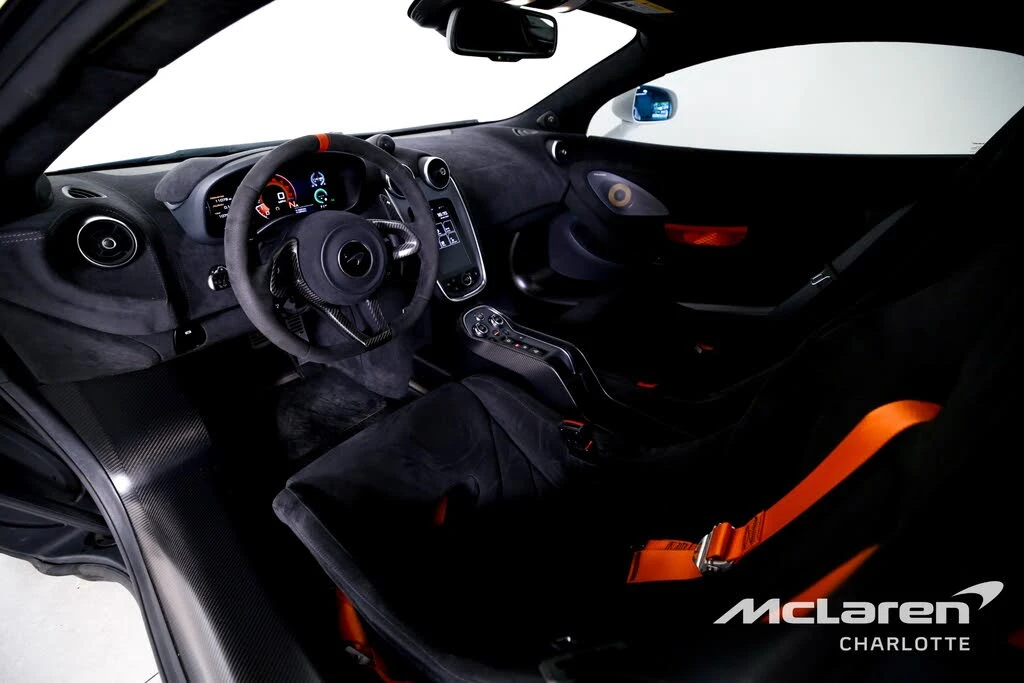 2020 McLaren 620R - Image 13 of 31