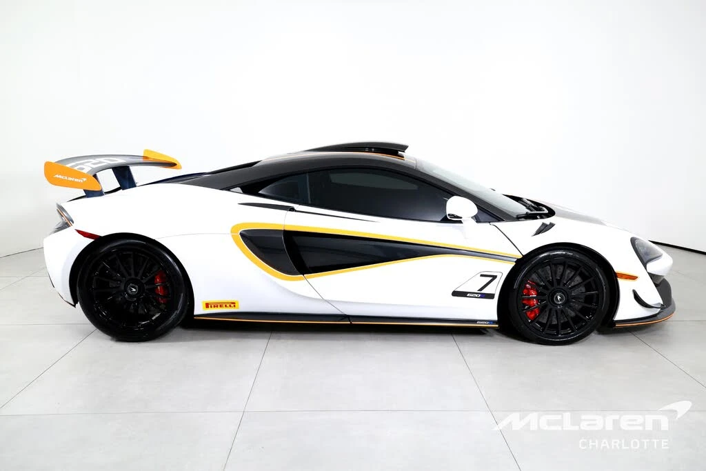 2020 McLaren 620R - Image 10 of 31