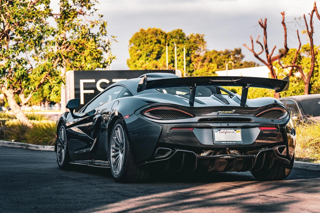 2020 McLaren 620R - Image 14 of 31