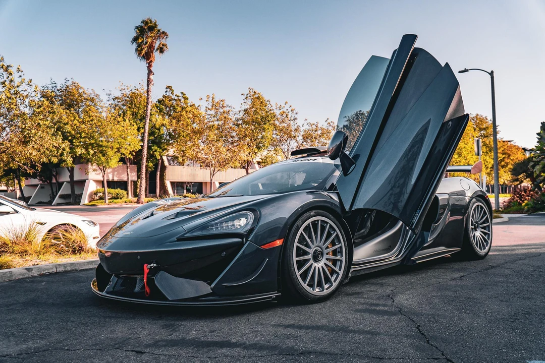 2020 McLaren 620R - Image 10 of 31