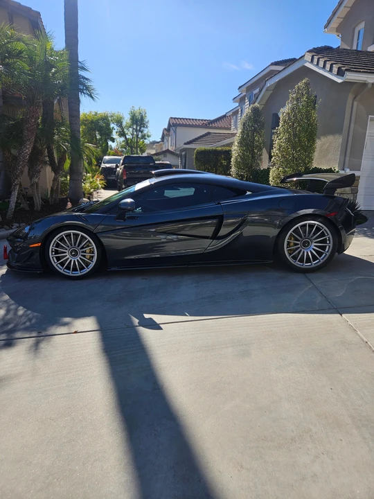 2020 McLaren 620R - Image 12 of 31