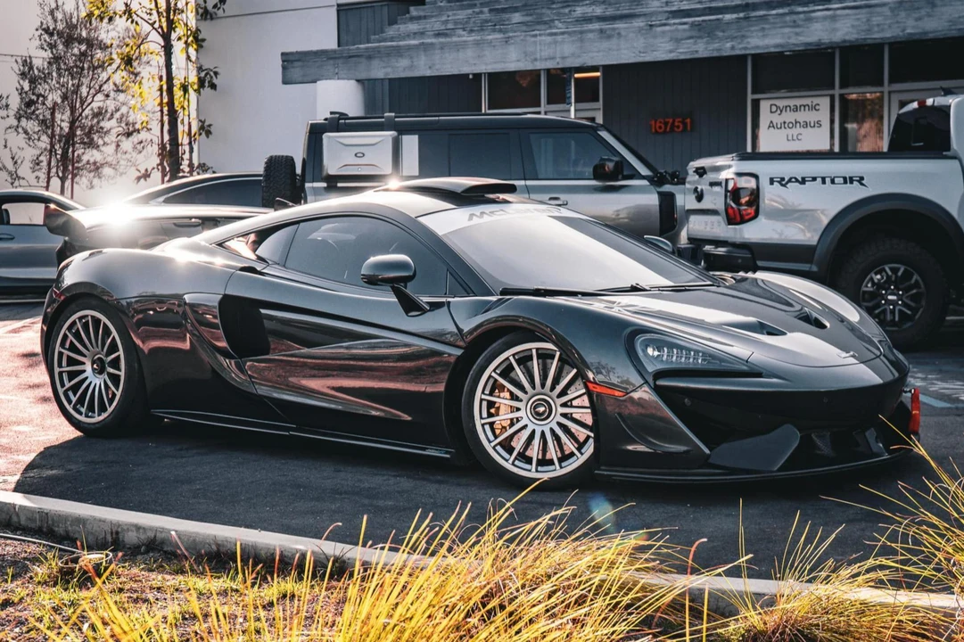 2020 McLaren 620R - Image 3 of 31