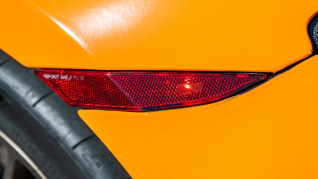 2020 McLaren 620R - Image 23 of 31