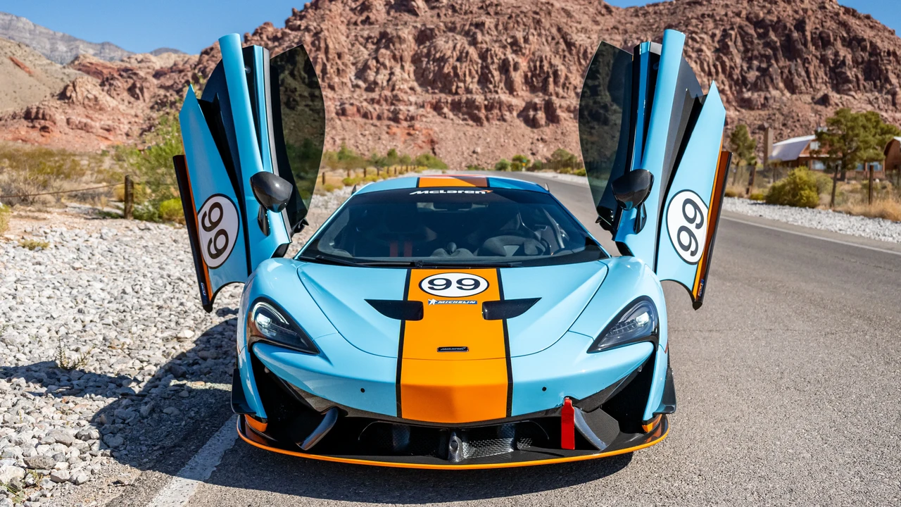 2020 McLaren 620R - Image 8 of 31