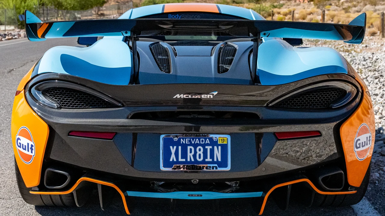 2020 McLaren 620R - Image 20 of 31