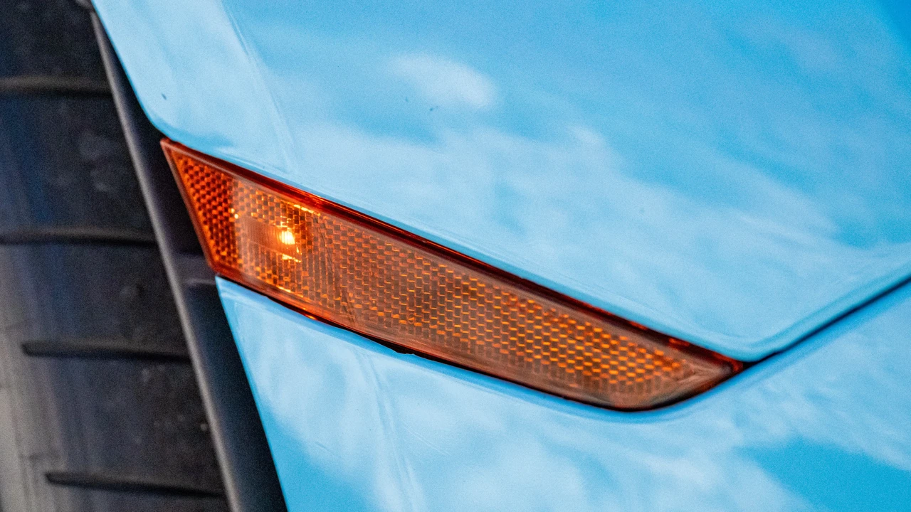 2020 McLaren 620R - Image 19 of 31
