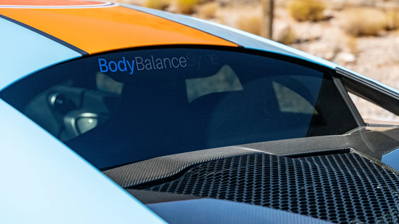 2020 McLaren 620R - Image 28 of 31