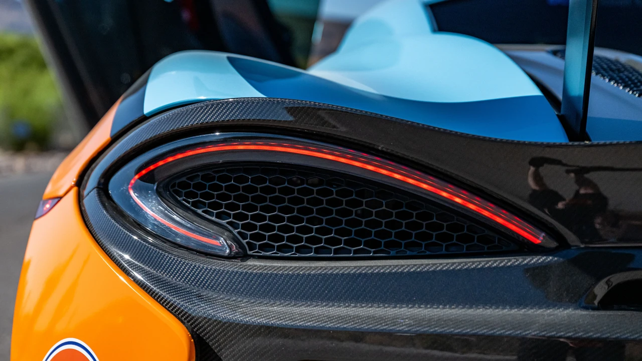 2020 McLaren 620R - Image 21 of 31