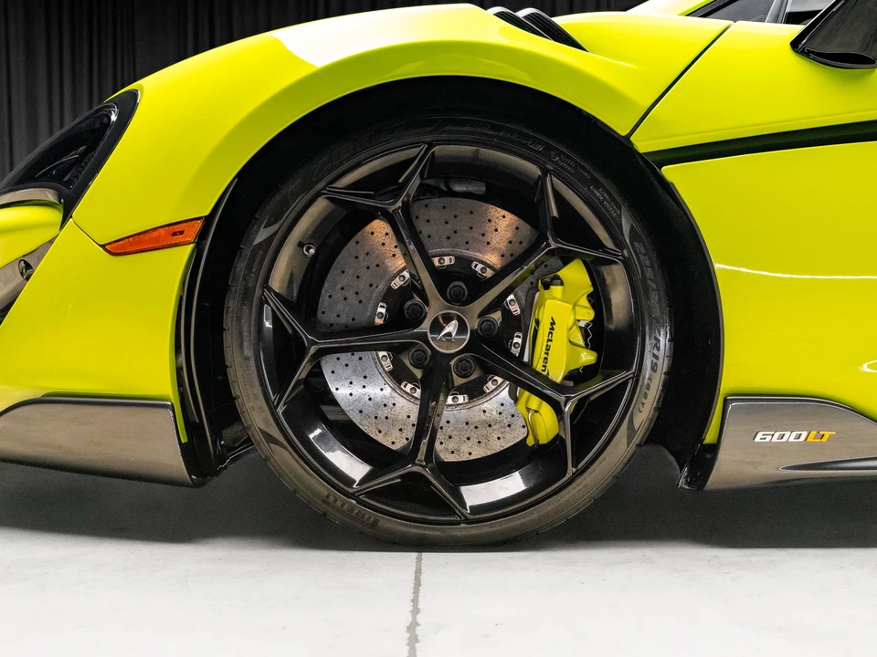 2020 McLaren 675LT - Image 27 of 31