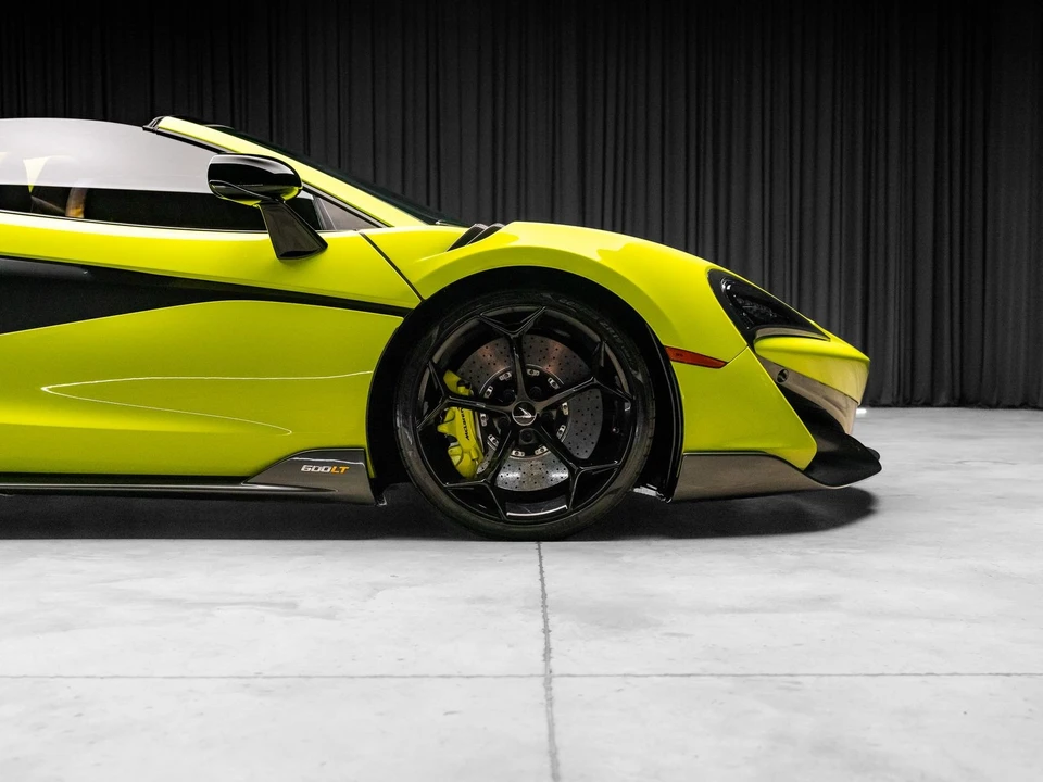 2020 McLaren 675LT - Image 31 of 31