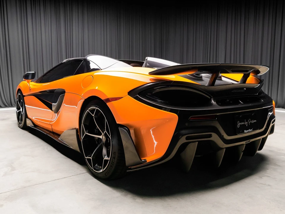 2020 McLaren 675LT - Image 7 of 31