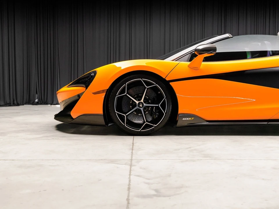 2020 McLaren 675LT - Image 26 of 31