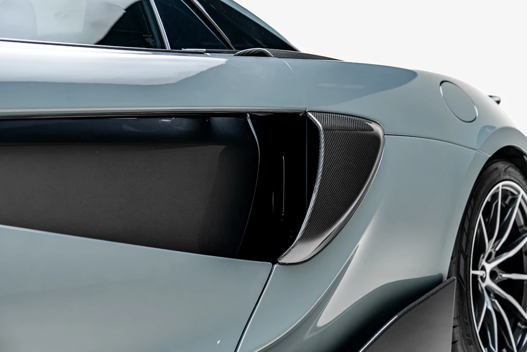 2020 McLaren 675LT - Image 31 of 31
