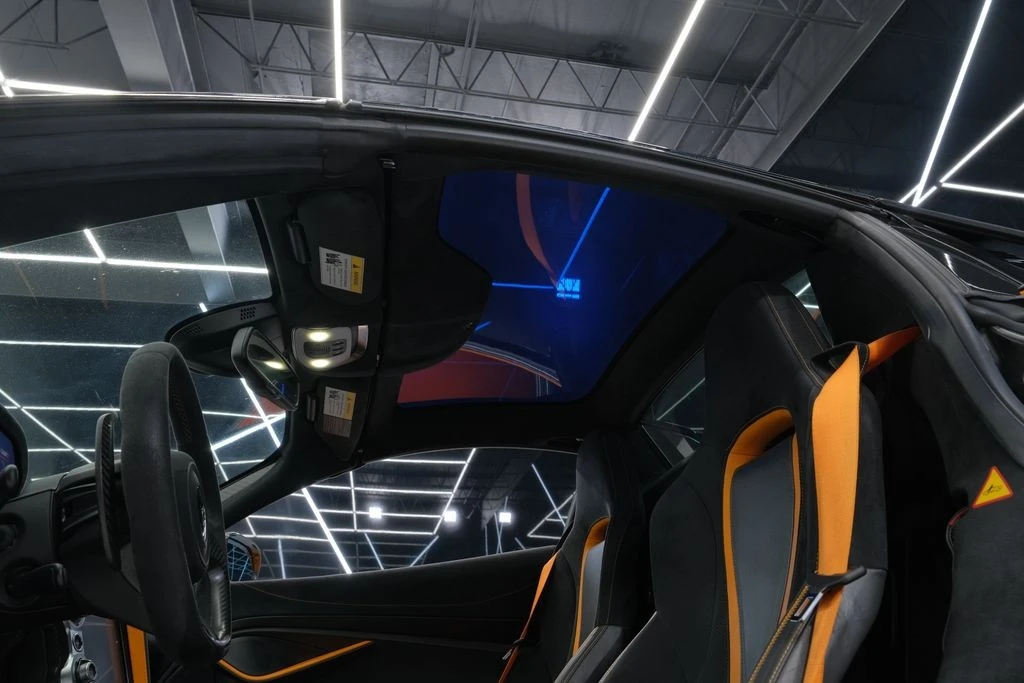 2020 McLaren 720S - Image 25 of 31