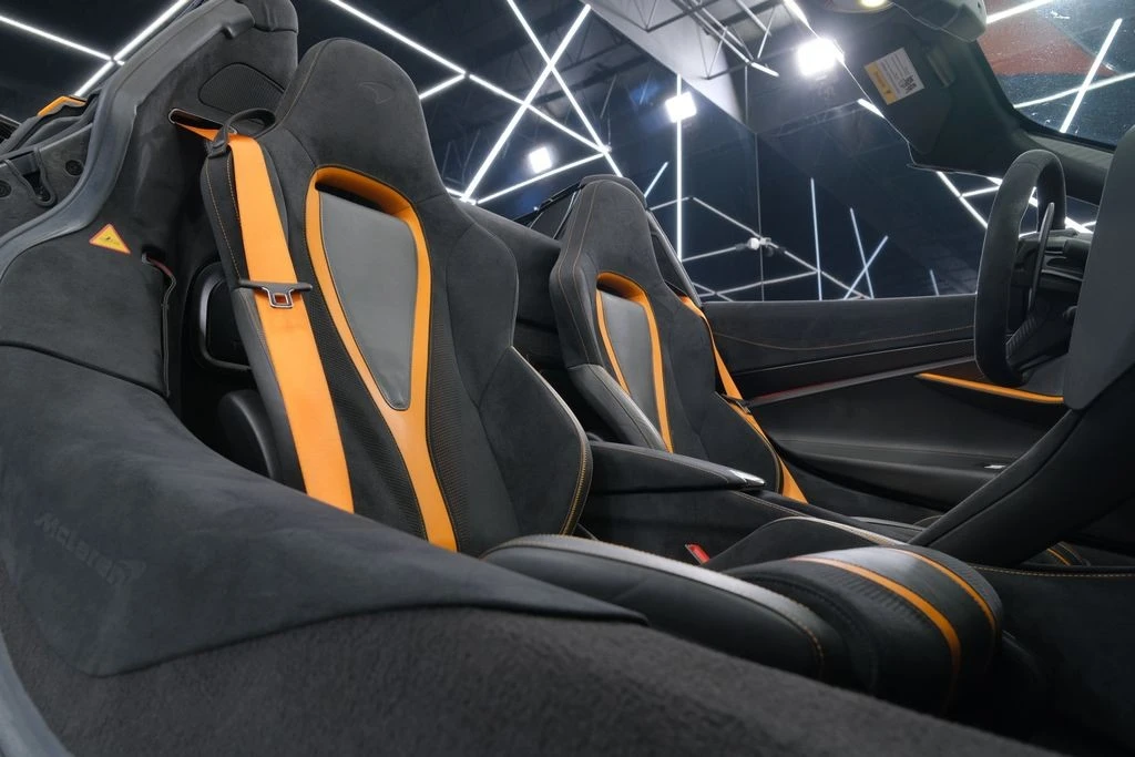 2020 McLaren 720S - Image 19 of 31