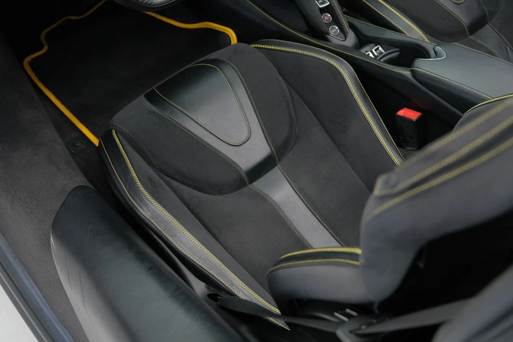 2020 McLaren 720S - Image 27 of 31