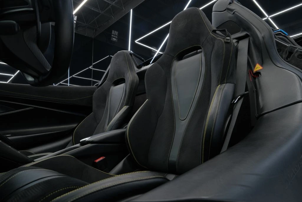 2020 McLaren 720S - Image 26 of 31