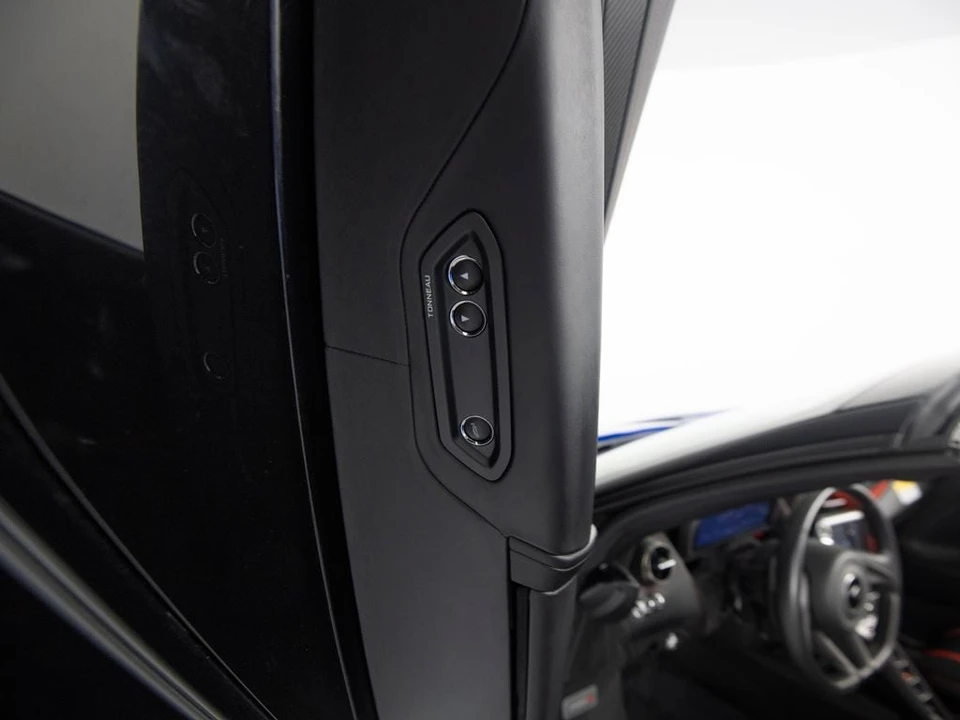 2020 McLaren 720S Spider - Image 11 of 31