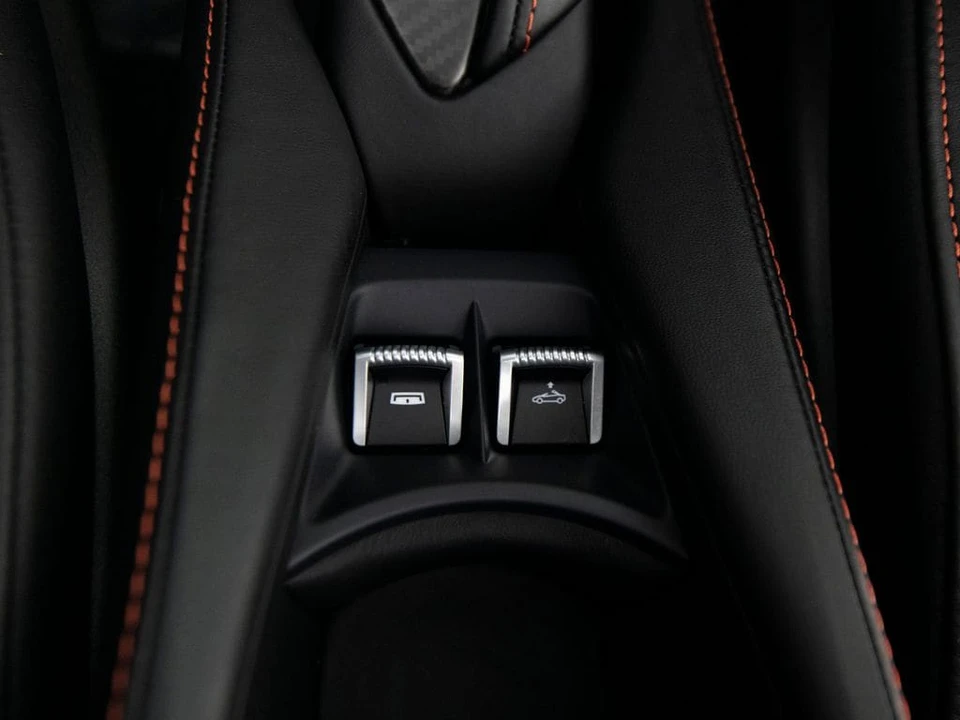 2020 McLaren 720S Spider - Image 22 of 31