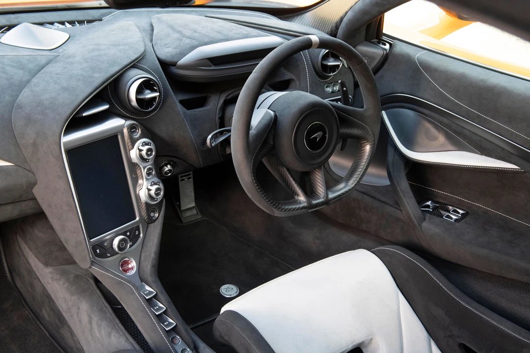 2020 McLaren 720S - Image 24 of 31