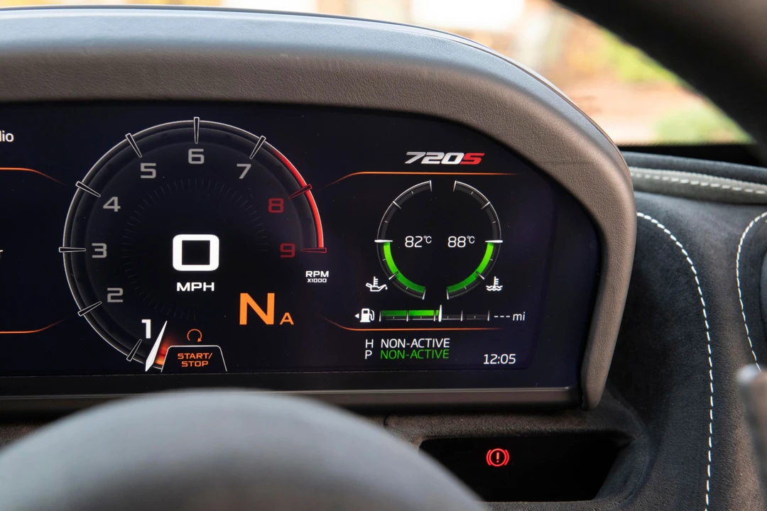 2020 McLaren 720S - Image 9 of 31