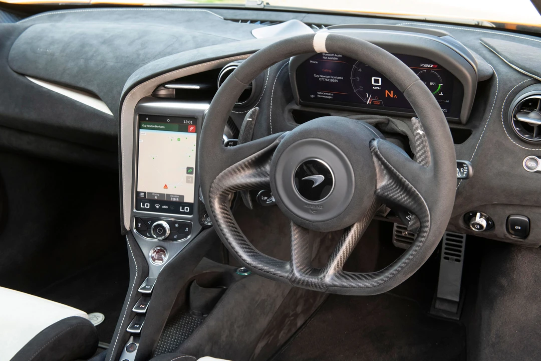 2020 McLaren 720S - Image 16 of 31