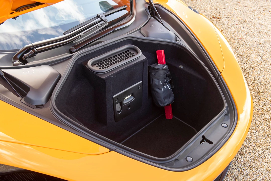 2020 McLaren 720S - Image 7 of 31