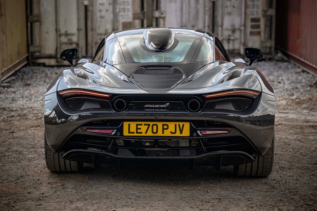 2020 McLaren 720S - Image 15 of 31