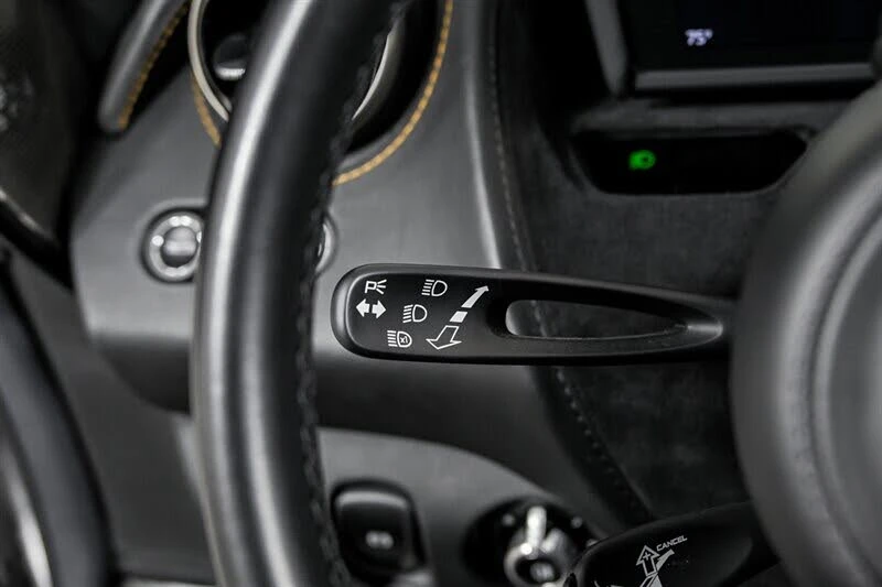 2020 McLaren 720S Spider - Image 26 of 31