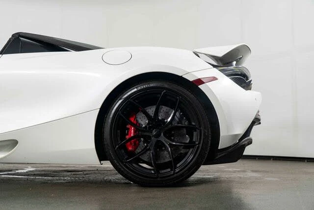 2020 McLaren 720S Spider - Image 17 of 31