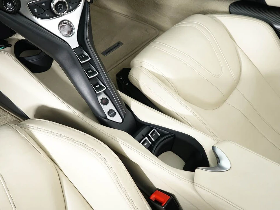 2020 McLaren 720S Spider - Image 29 of 31