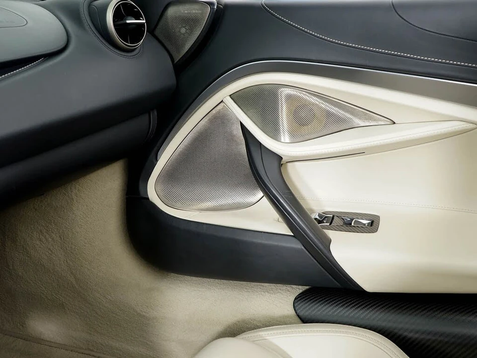 2020 McLaren 720S Spider - Image 24 of 31