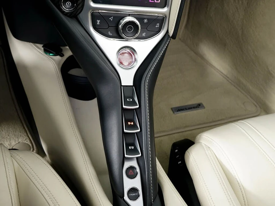 2020 McLaren 720S Spider - Image 28 of 31