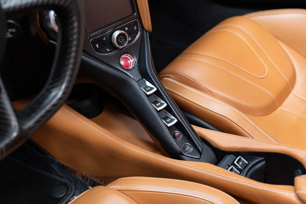 2020 McLaren 720S Spider - Image 16 of 31