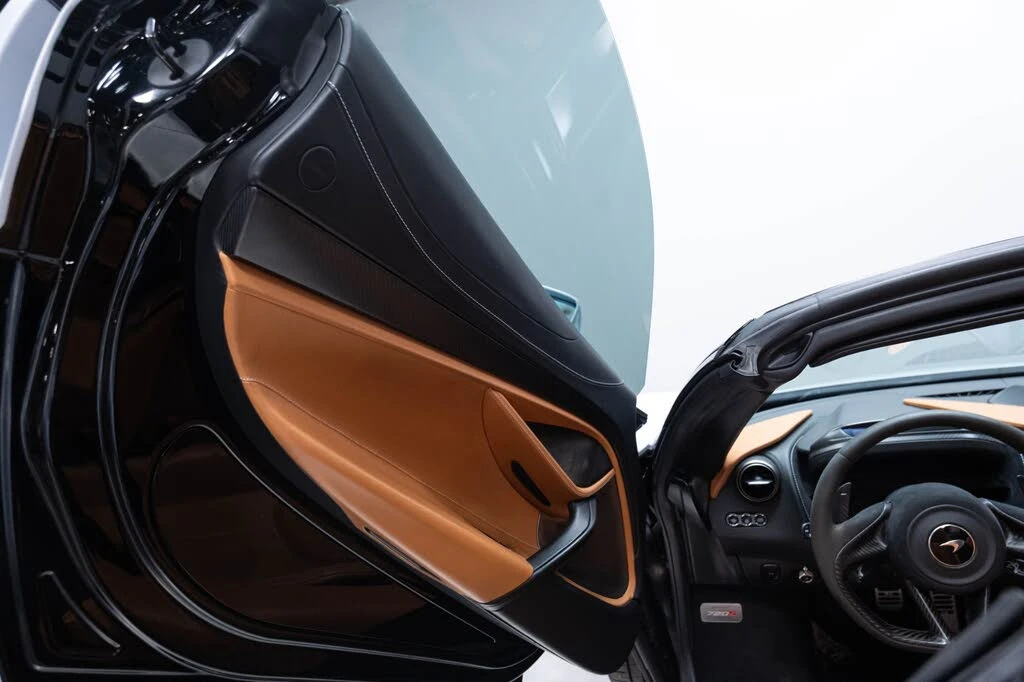 2020 McLaren 720S Spider - Image 7 of 31