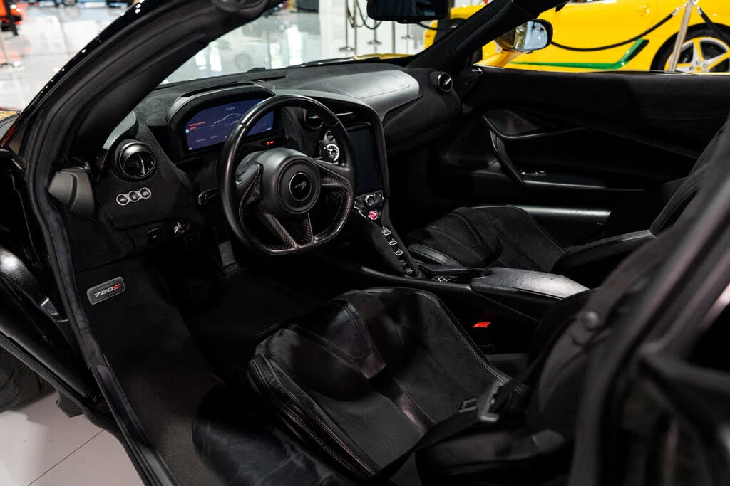 2020 McLaren 720S Spider - Image 17 of 31