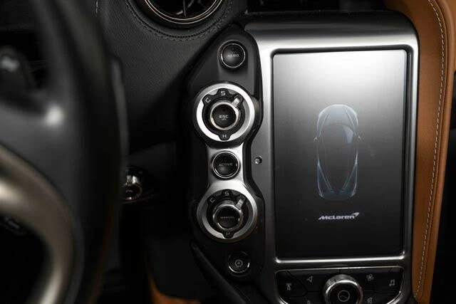 2020 McLaren 720S Spider - Image 24 of 31