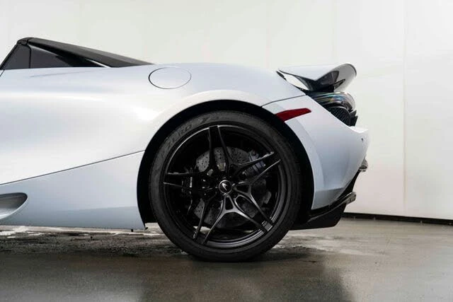 2020 McLaren 720S Spider - Image 16 of 31