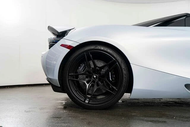 2020 McLaren 720S Spider - Image 13 of 31