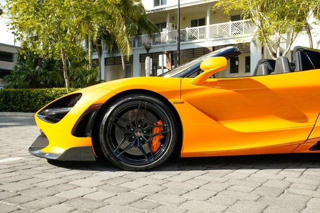 2020 McLaren 720S Spider - Image 13 of 21
