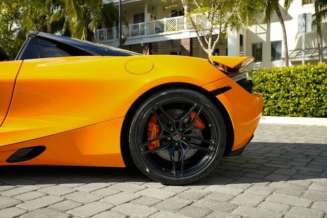 2020 McLaren 720S Spider - Image 16 of 21
