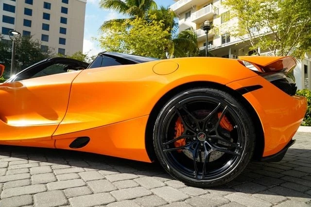 2020 McLaren 720S Spider - Image 18 of 21