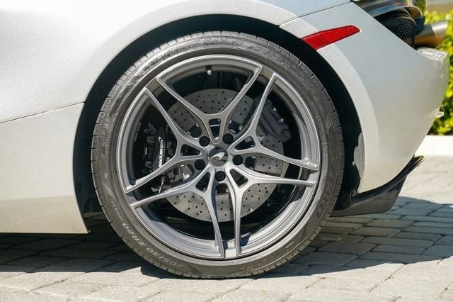2020 McLaren 720S Spider - Image 20 of 21
