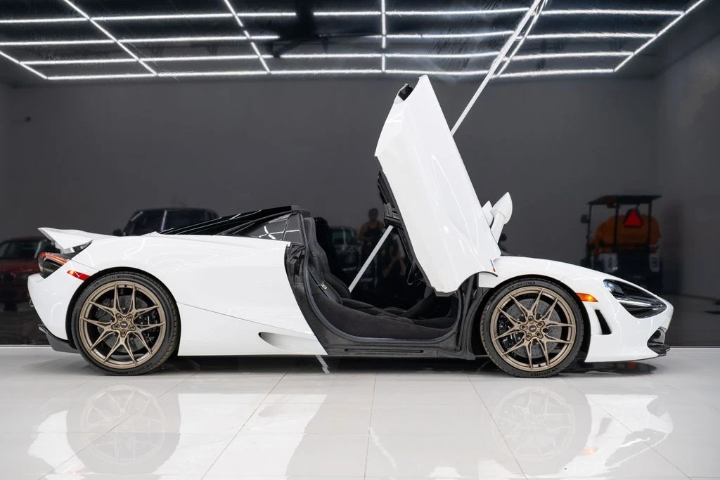 2020 McLaren 720S - Image 9 of 21