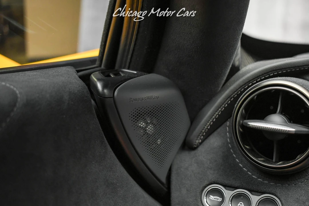 2020 McLaren - Image 30 of 31