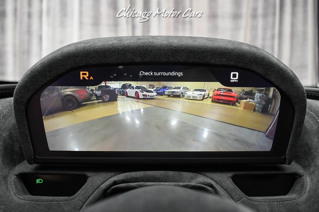 2020 McLaren - Image 13 of 31