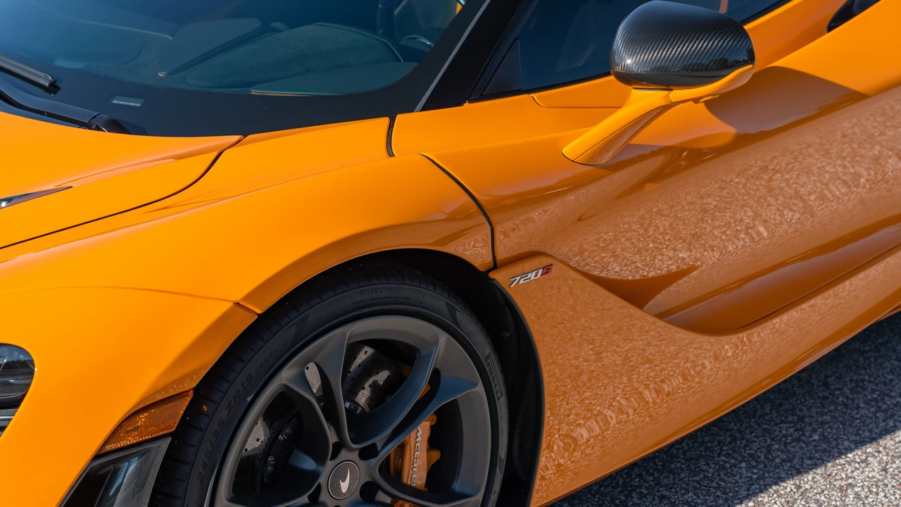 2020 McLaren 720S - Image 29 of 31