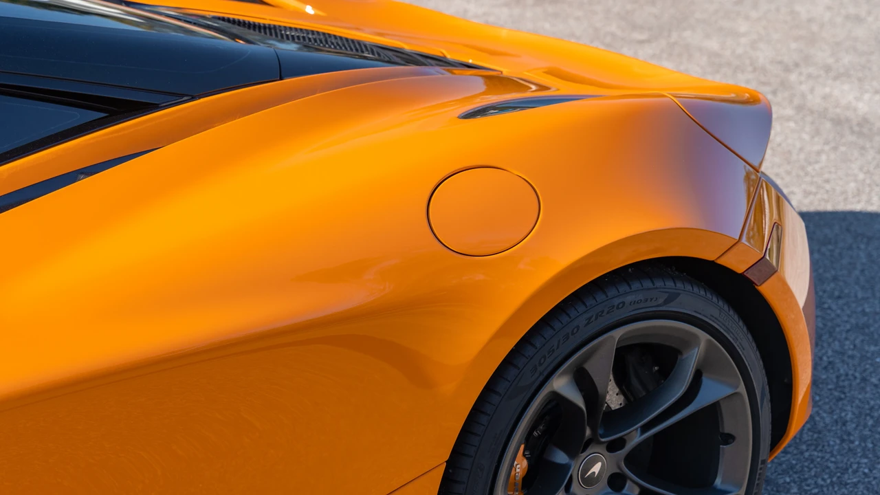 2020 McLaren 720S - Image 30 of 31