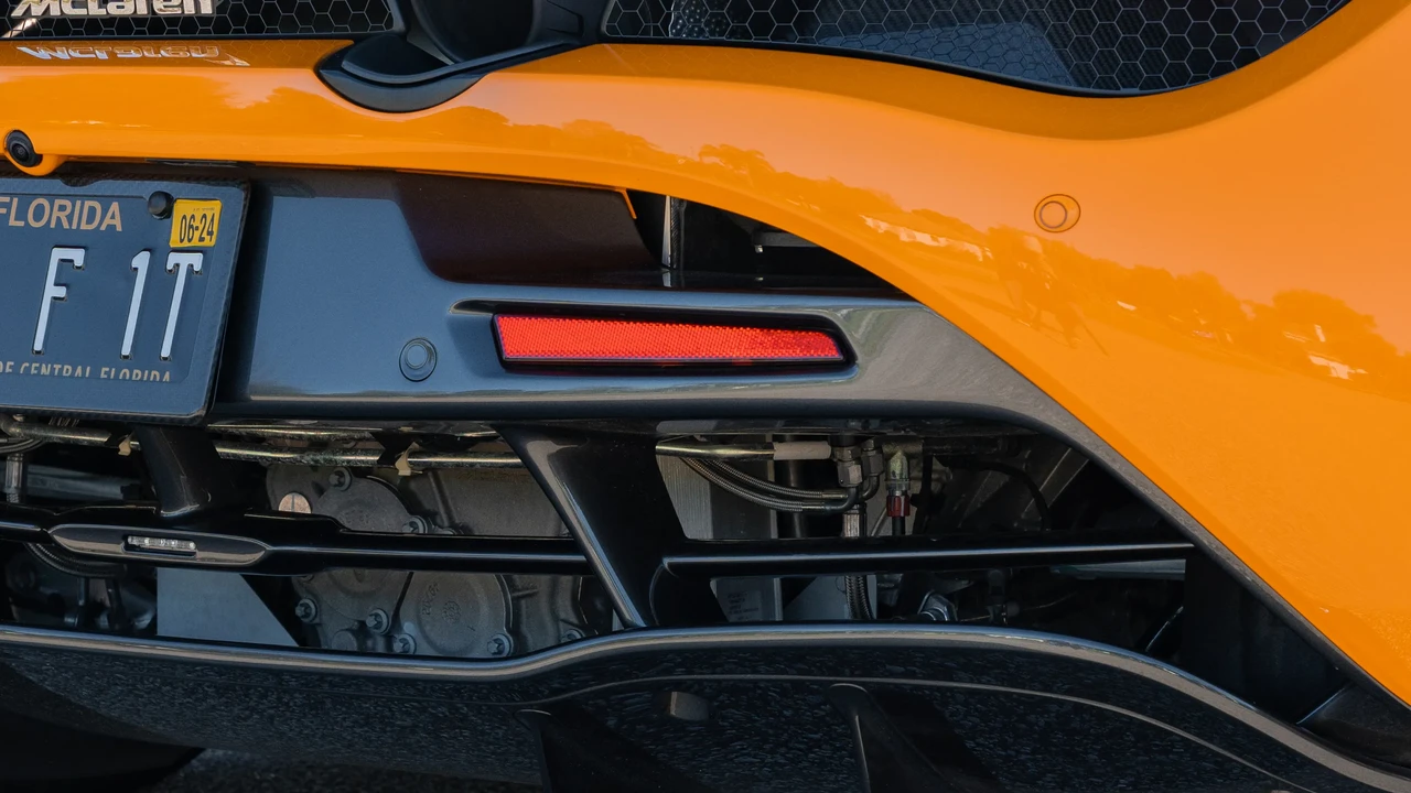 2020 McLaren 720S - Image 20 of 31